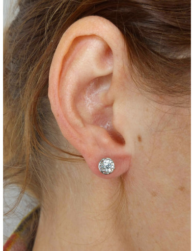 DAMIANI MINOU WHITE GOLD AND DIAMOND EARRINGS...