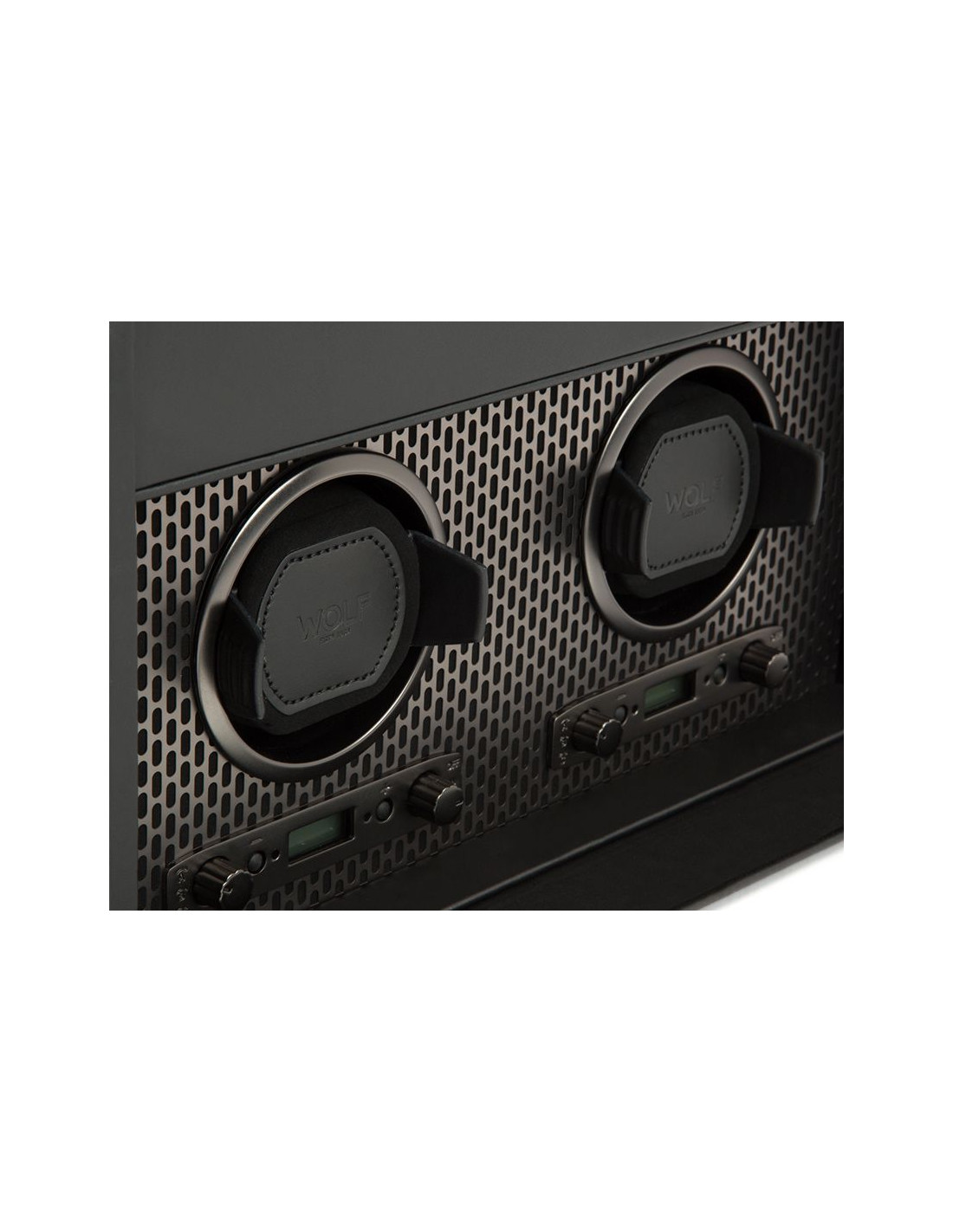 Wolf axis clearance double watch winder