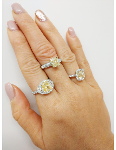 Crivelli Collezione Diamanti anello in oro bianco diamante fancy colore giallo 2.00 ct e diamanti 0.88