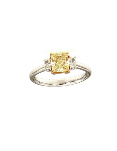 Crivelli Diamonds Collection ring in white...