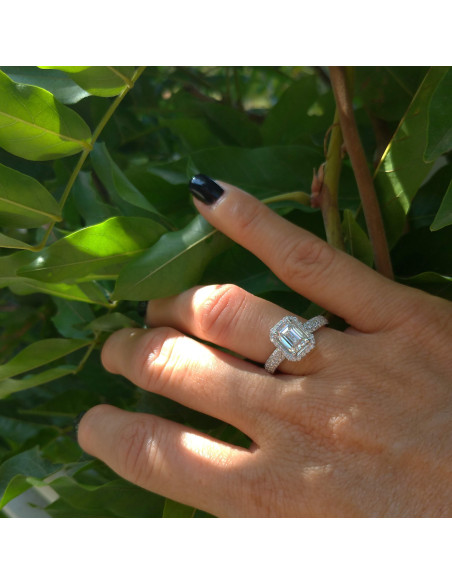DAMIANI MINOU RING AUS WEISSGOLD MIT Smaragdschliff Diamant 1.00 ct FULL PAVE