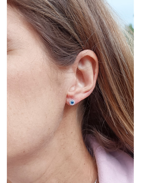 Damiani MARGHERITA серьги из белого золота с бриллиантом (ct 0.15) и сапфиром (ct 0.26) Ref. 20084146