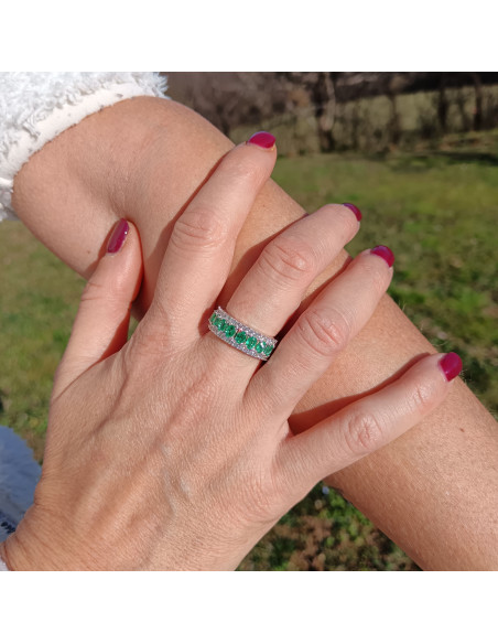 GOLAY Emerald Collection Elastic Ring in Gold, Diamonds and Emeralds 0.98 ct - ARE447DSM438