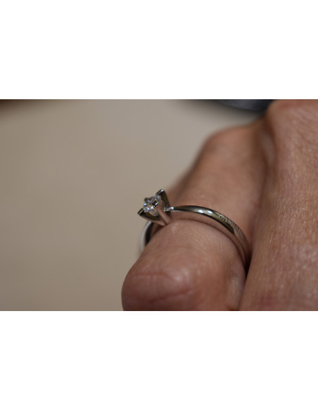 DAMIANI ARMONIA ANELLO IN PLATINO 0.31 ct