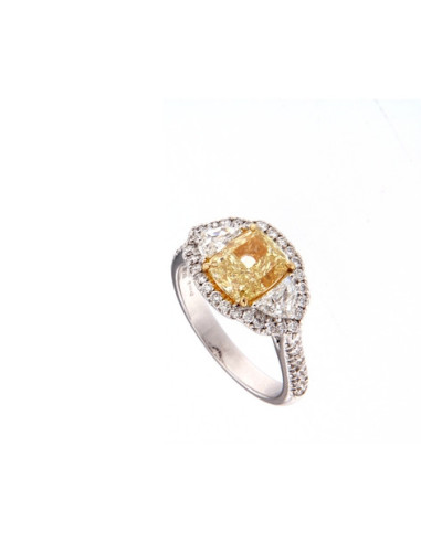 Crivelli Collezione Diamanti anello in oro bianco, diamante fancy colore giallo 2.00 ct e diamanti 0.88 ct